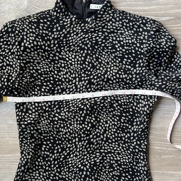 NEW Alice + Olivia Inka Strong-Shoulder Mockneck Dress - Picture 12 of 15